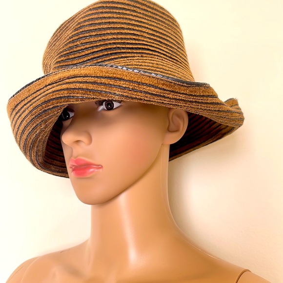 Eric Javits squishy hat soft, packable, light weight Squishee® Material RARE ‼️ - Picture 2 of 4